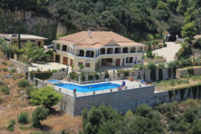 Гостиница Villa Akros and Suites  Кери